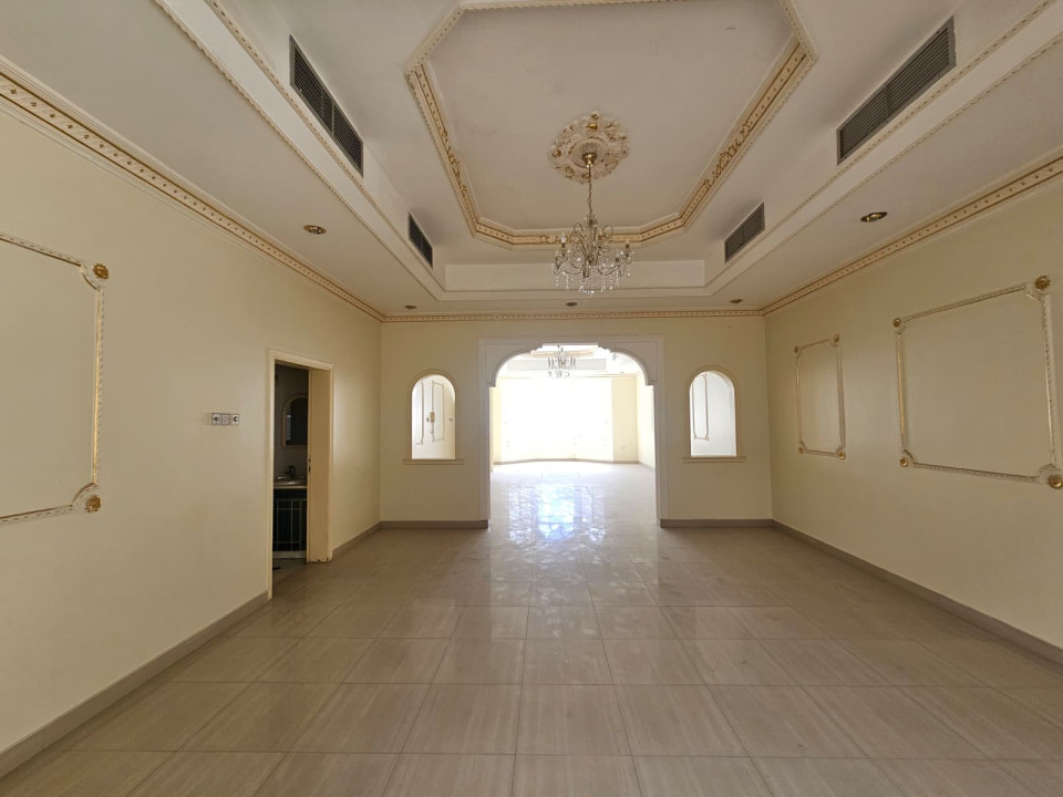 صورة فيلا للبيع في الزنج #10025 7