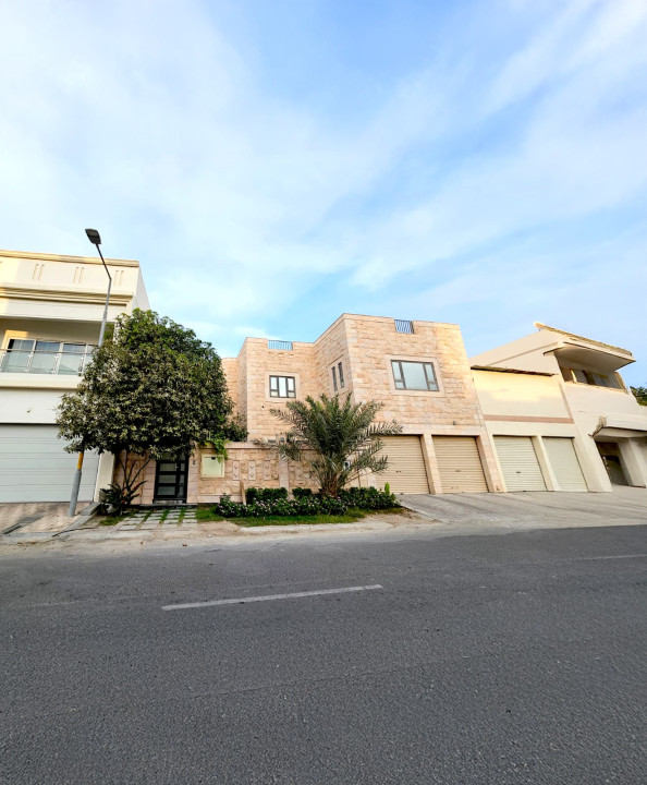 Villa for Sale in Janabiyah Image #10177 0