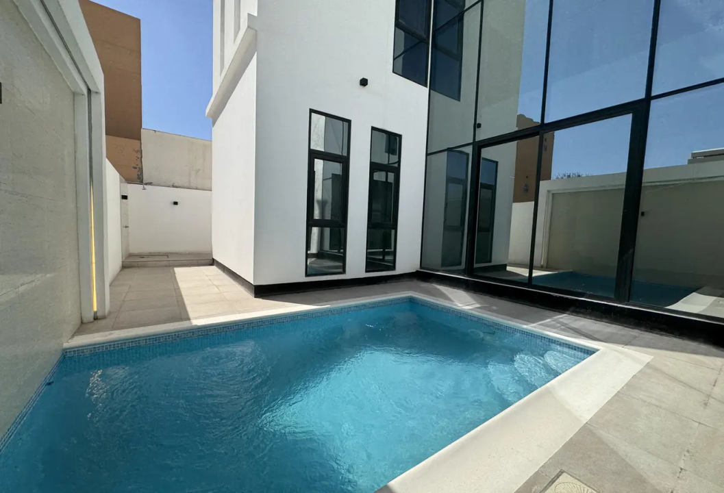 صورة فيلا للبيع في سار #8464 5