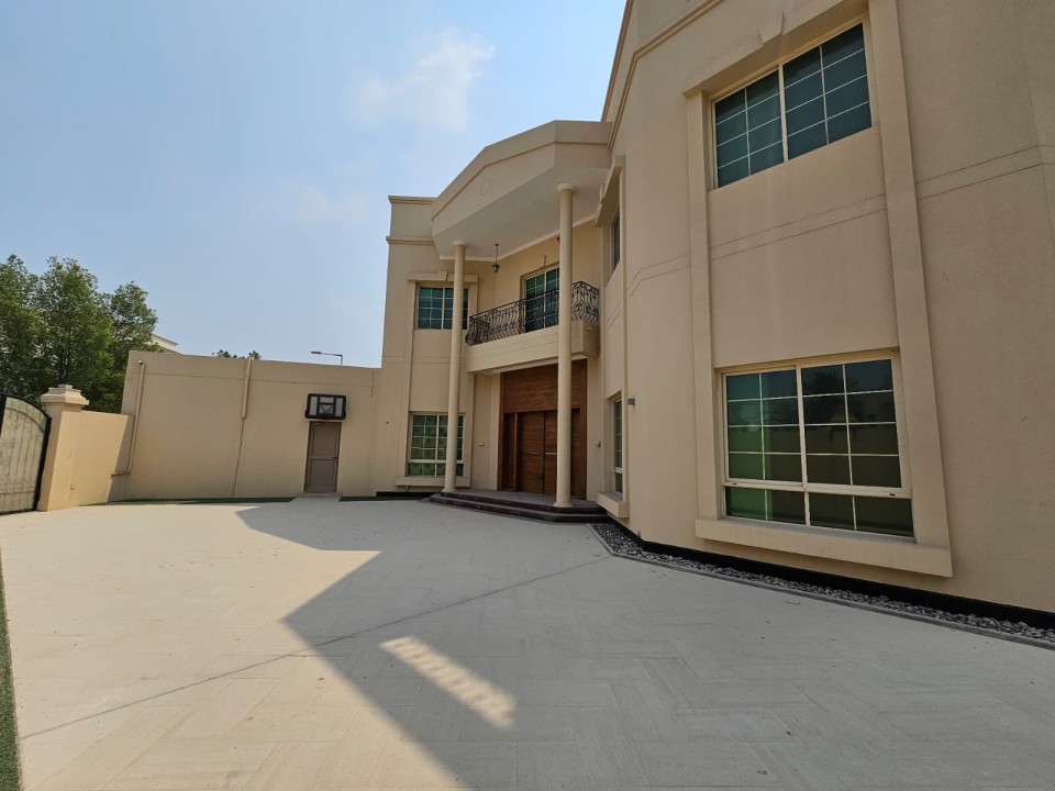 صورة فيلا للبيع في سار #8466 3