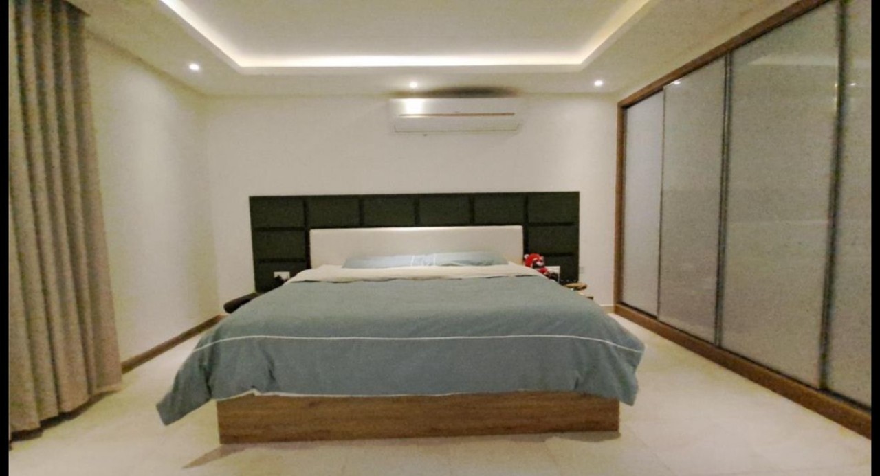 Villa for Sale in Sanad Image #8572 4