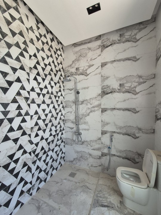 صورة فيلا للبيع في سار #8601 3