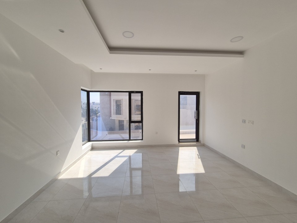 صورة فيلا للبيع في جد الحاج #8604 2