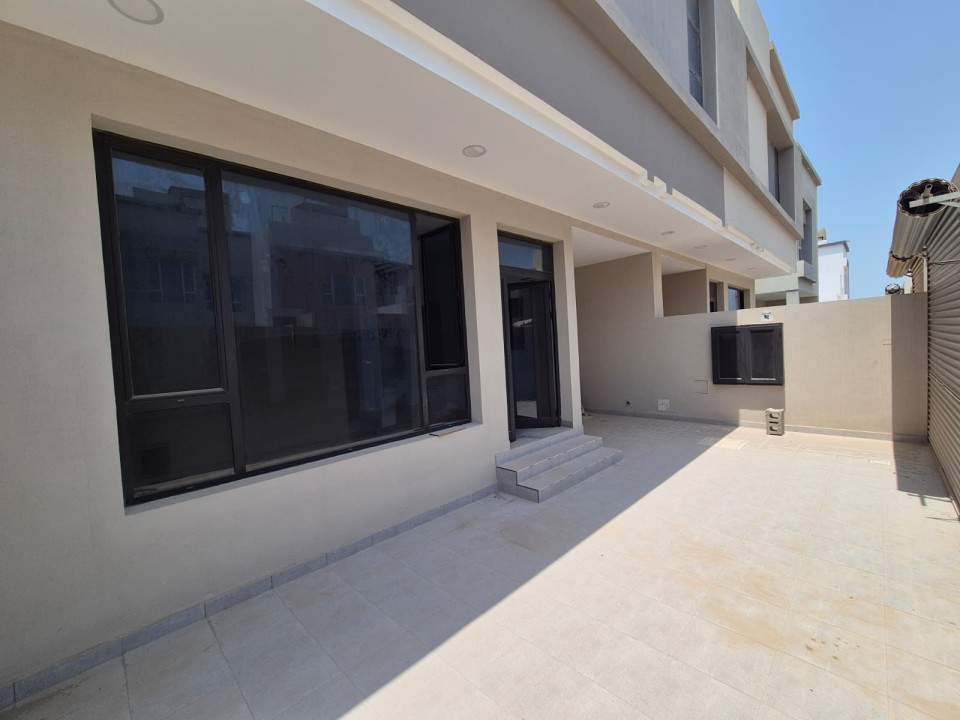 صورة فيلا للبيع في كرزكان #8606 1