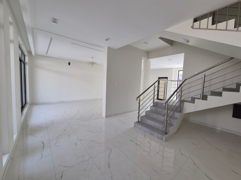 صورة فيلا للبيع في باربار #8608 5