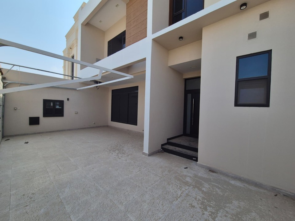 صورة فيلا للبيع في باربار #8608 8