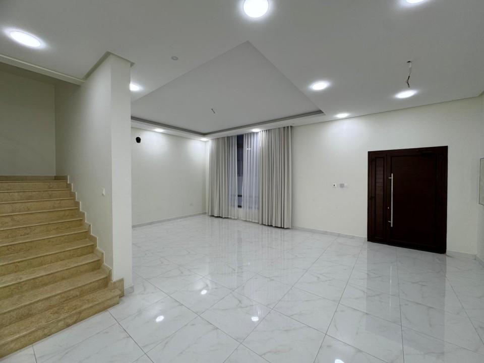 صورة فيلا للبيع في المالكية #8616 1