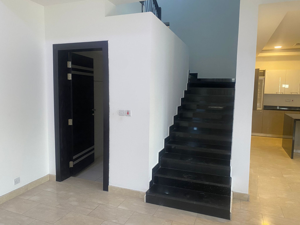 Villa for Rent in Sar Image #10517 4