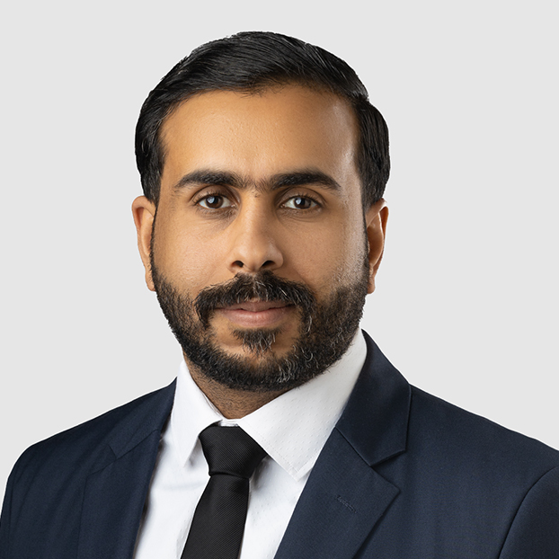 صورة علي البناء