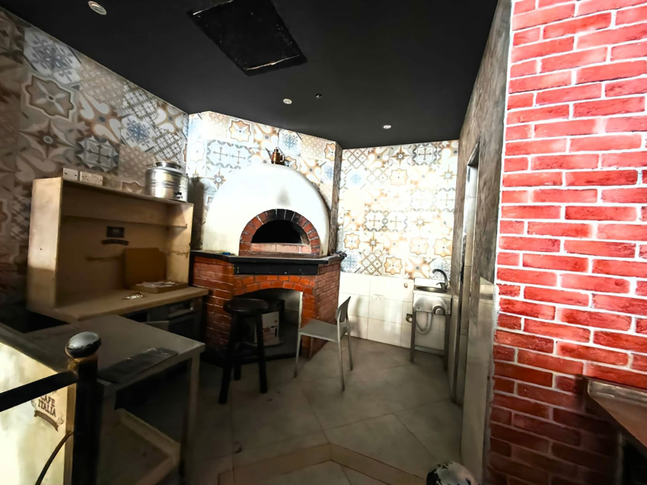 صورة محل للإيجار في ضاحية السيف #6314 4