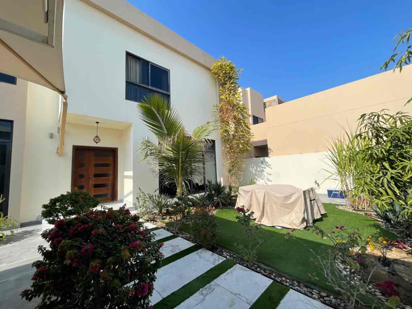 صورة فيلا للبيع في القرية #6384 0