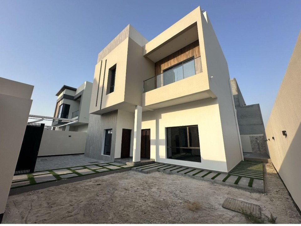 صورة فيلا للبيع في توبلي #7853 3