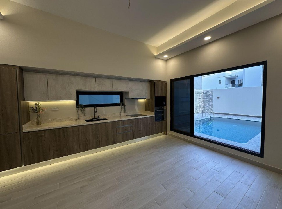 صورة فيلا للبيع في توبلي #7853 5