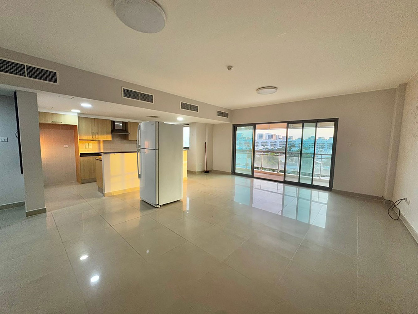 صورة شقة للبيع في جزر امواج #3075 7