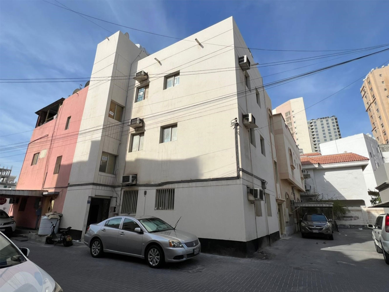 Building for Sale in Juffair Image #3132 0 