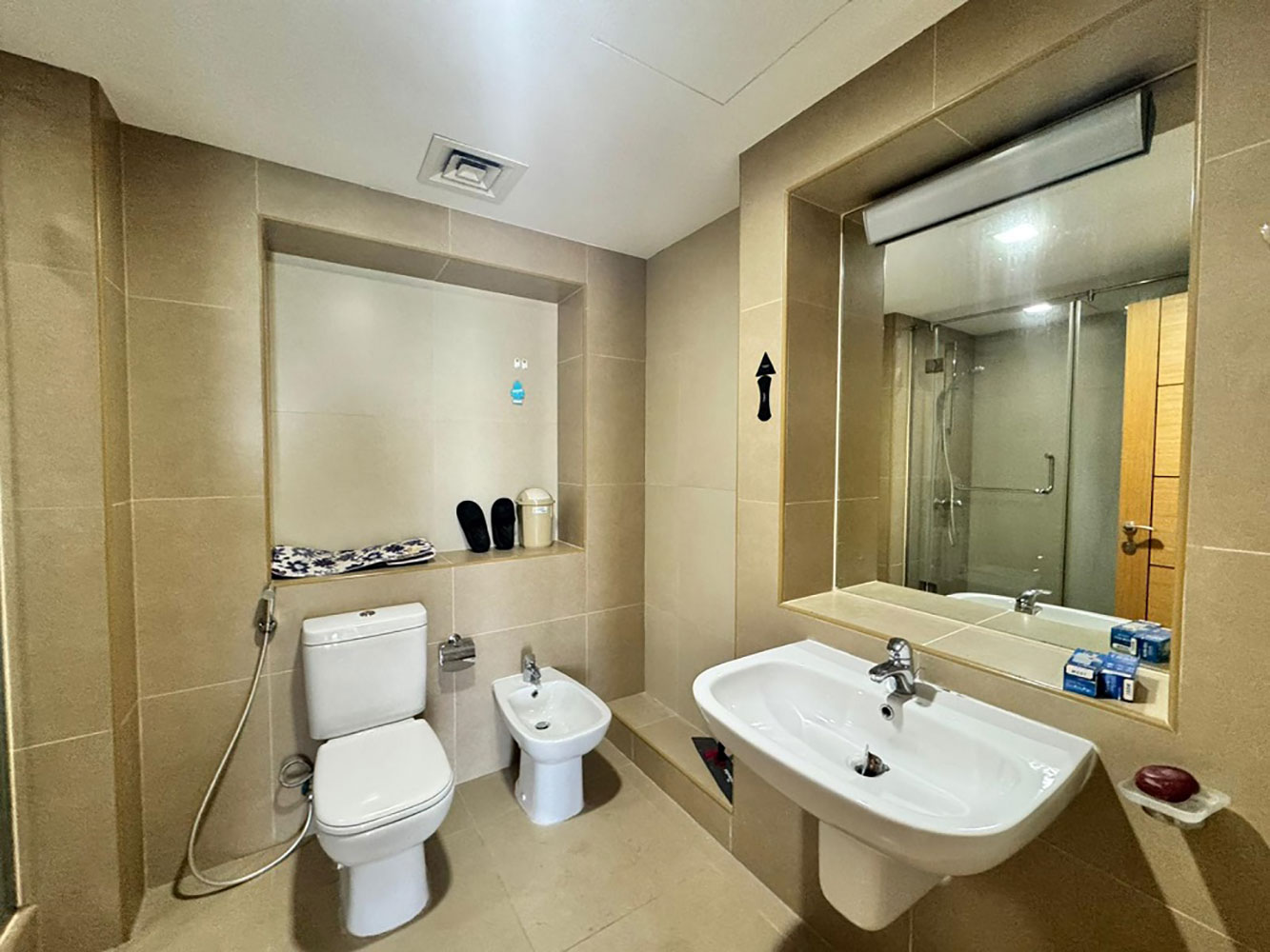 صورة شقة للبيع في جزر امواج #3442 2