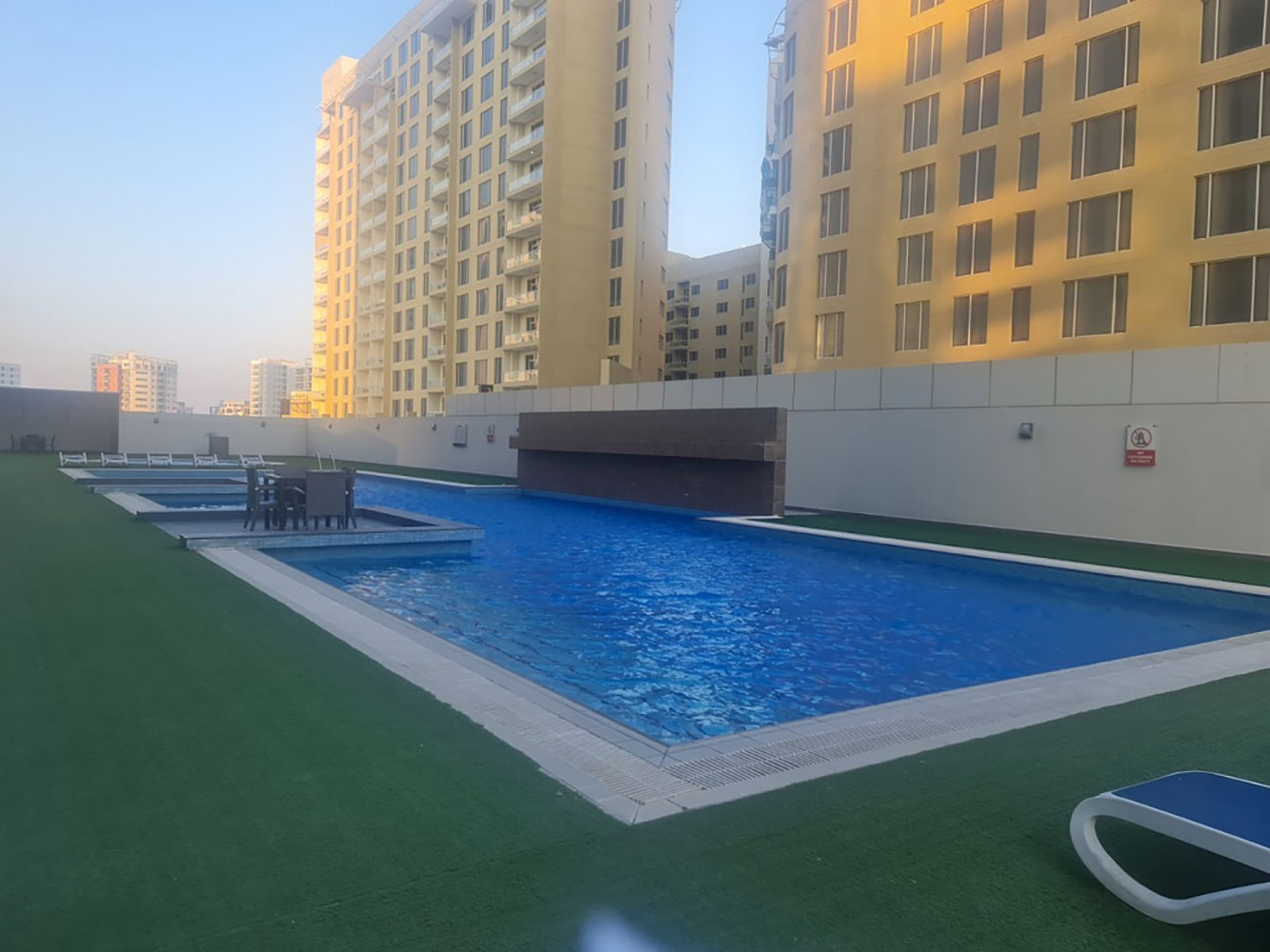 صورة شقة للبيع في جزر امواج #3511 2