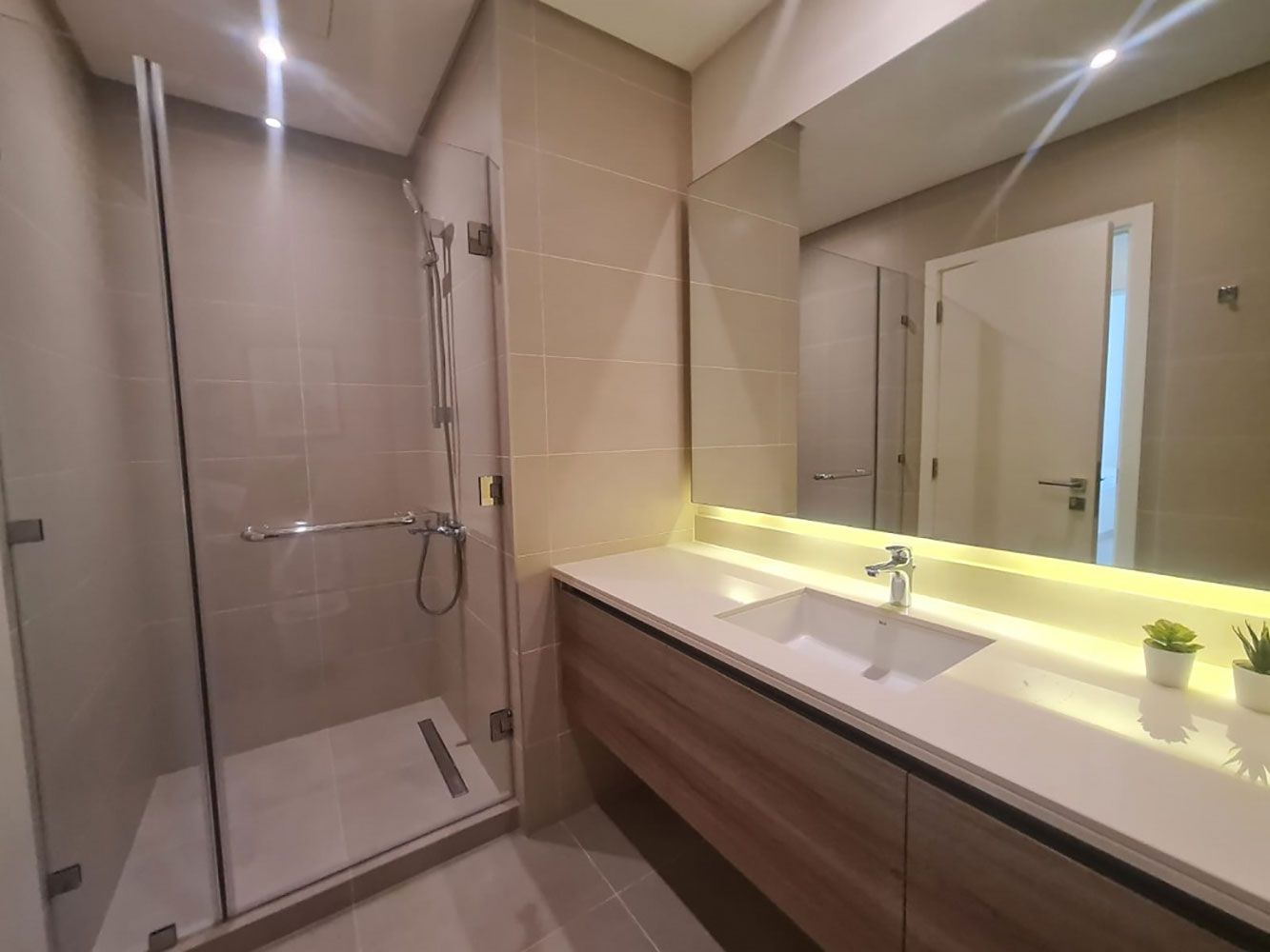 صورة شقة للبيع في مراسي البحرين #3549 4