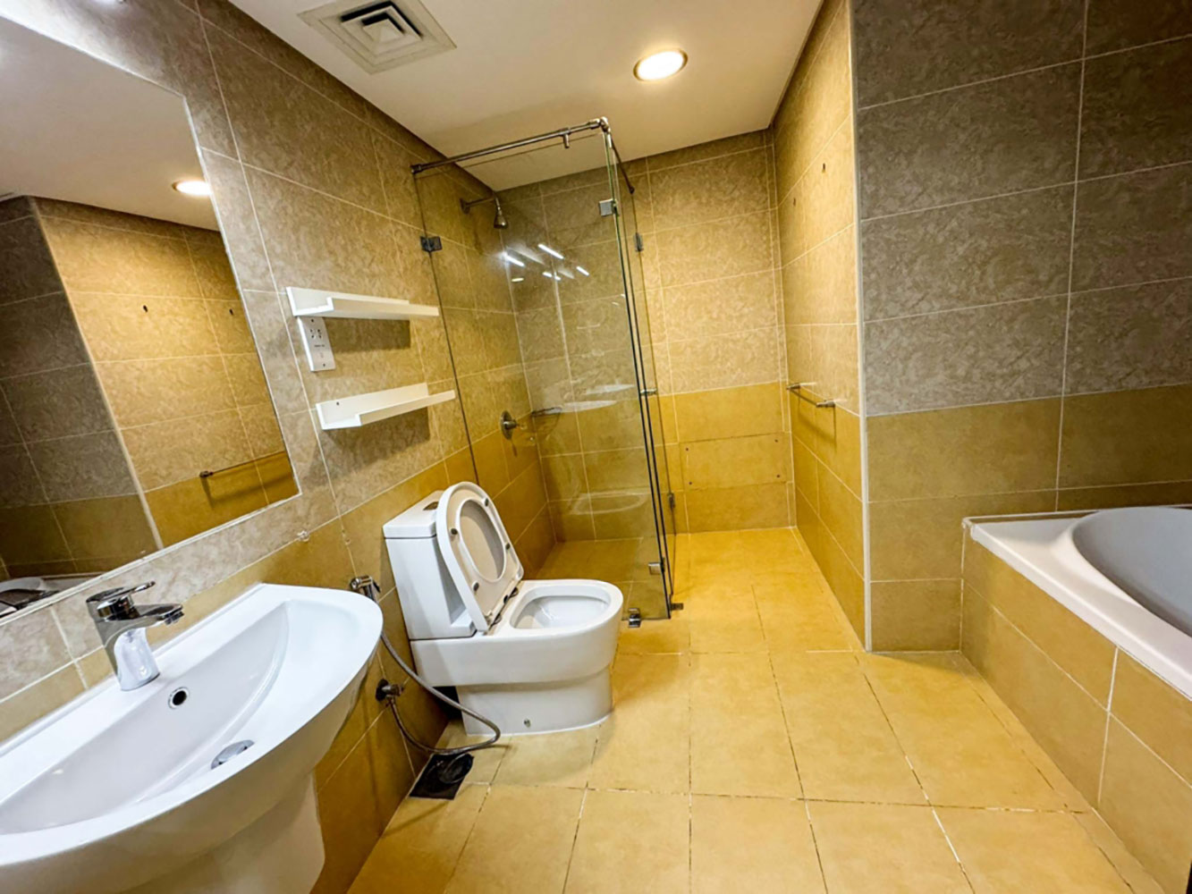 Apartment for Sale in Amwaj Island Image #3588 5