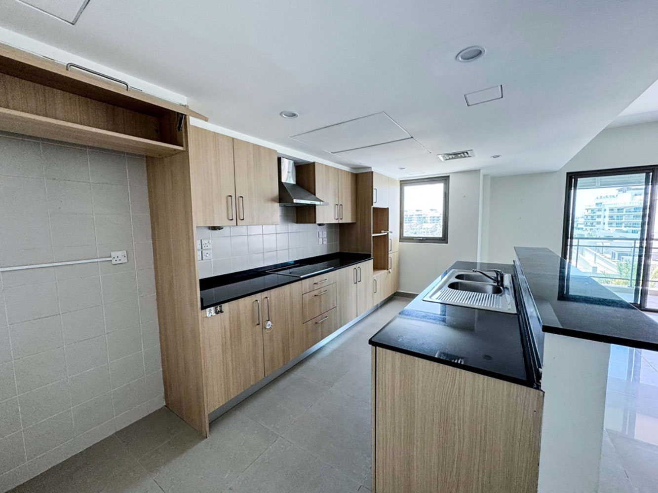 Apartment for Sale in Amwaj Island Image #3588 3