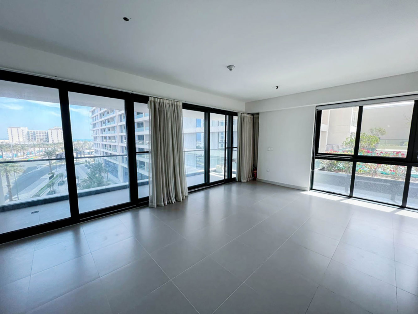 صورة شقة للبيع في مراسي البحرين #3647 0