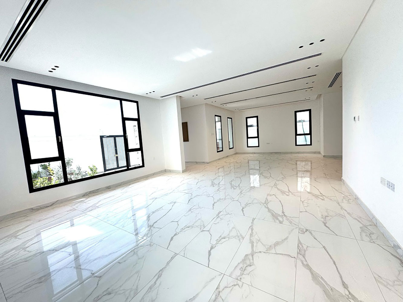 Villa for Sale in Diyar Al Muharraq Image #3788 5