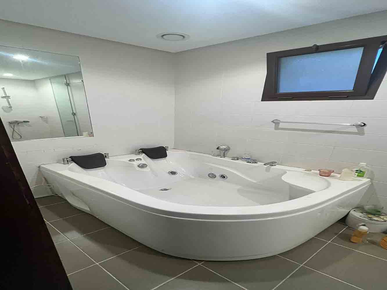 صورة فيلا للبيع في ديار المحرق #4363 4