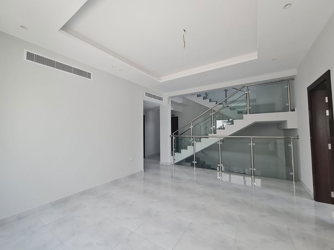 صورة فيلا للبيع في ديار المحرق #4464 4