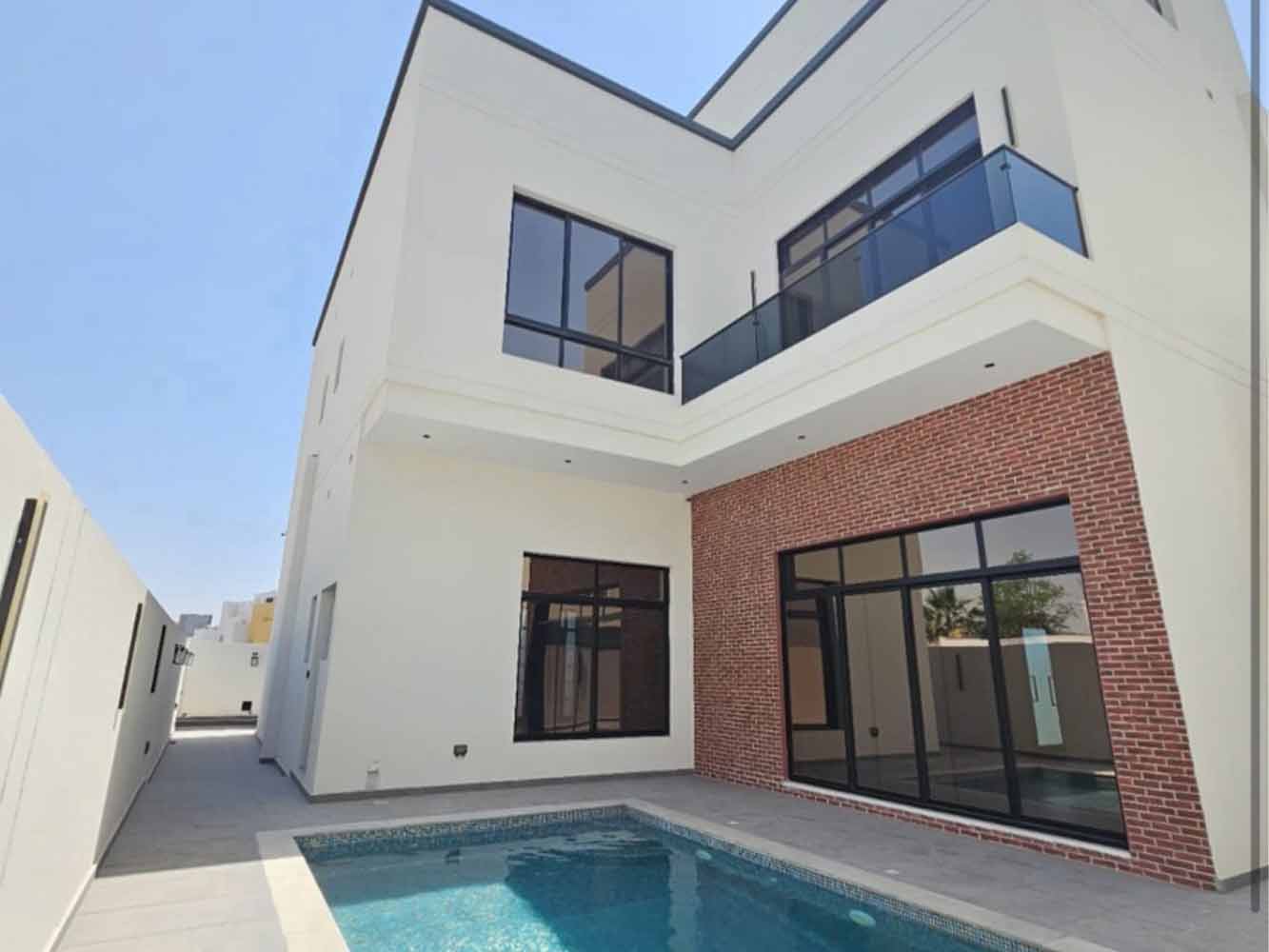 صورة فيلا للبيع في سار #5429 1