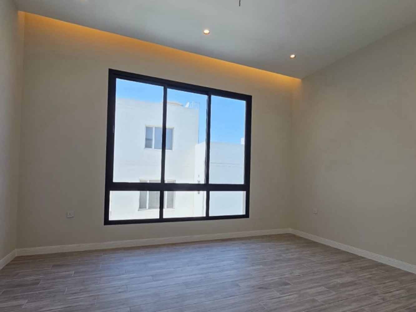 صورة فيلا للبيع في سار #5429 6