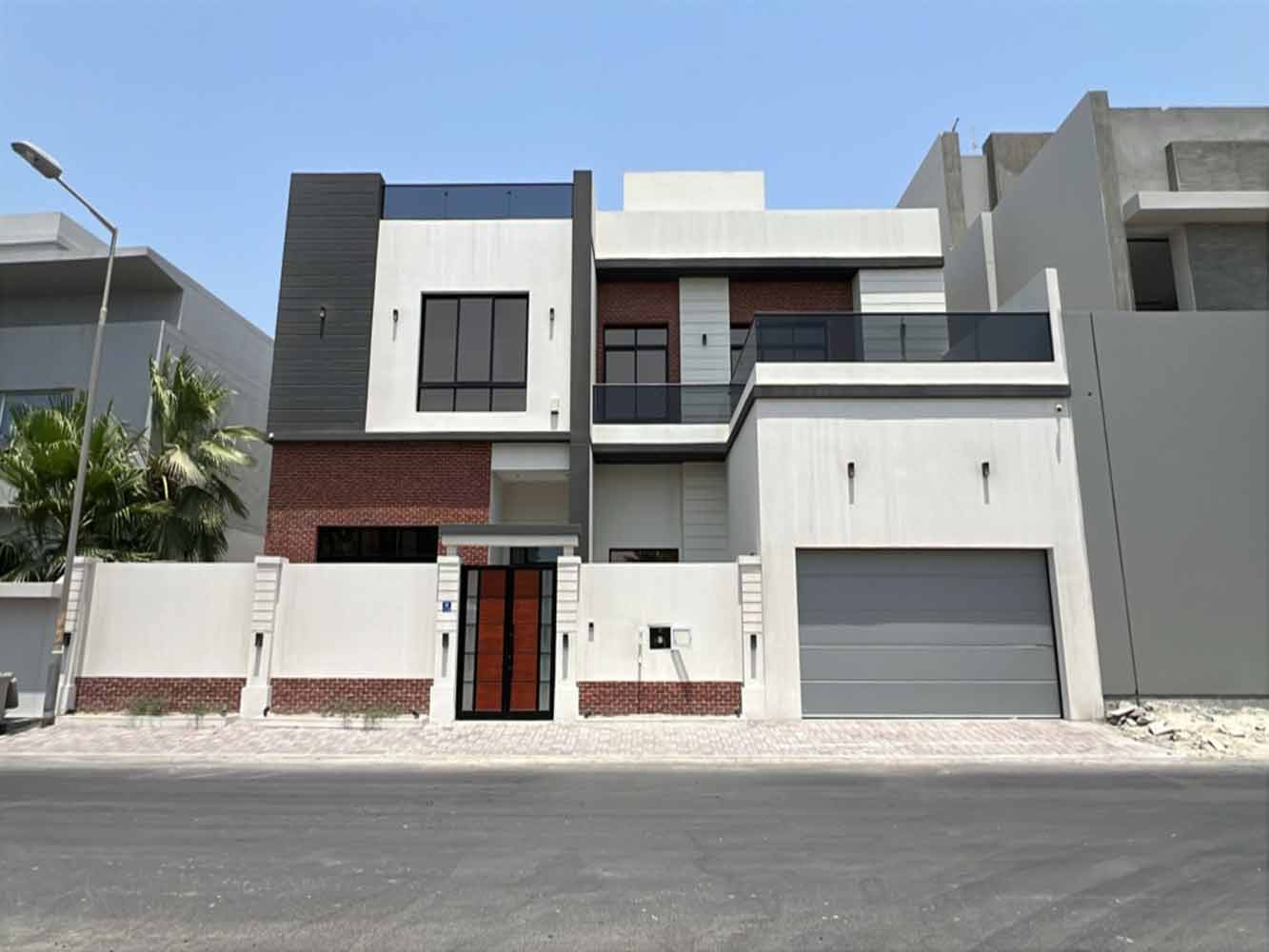 صورة فيلا للبيع في سار #5429 0