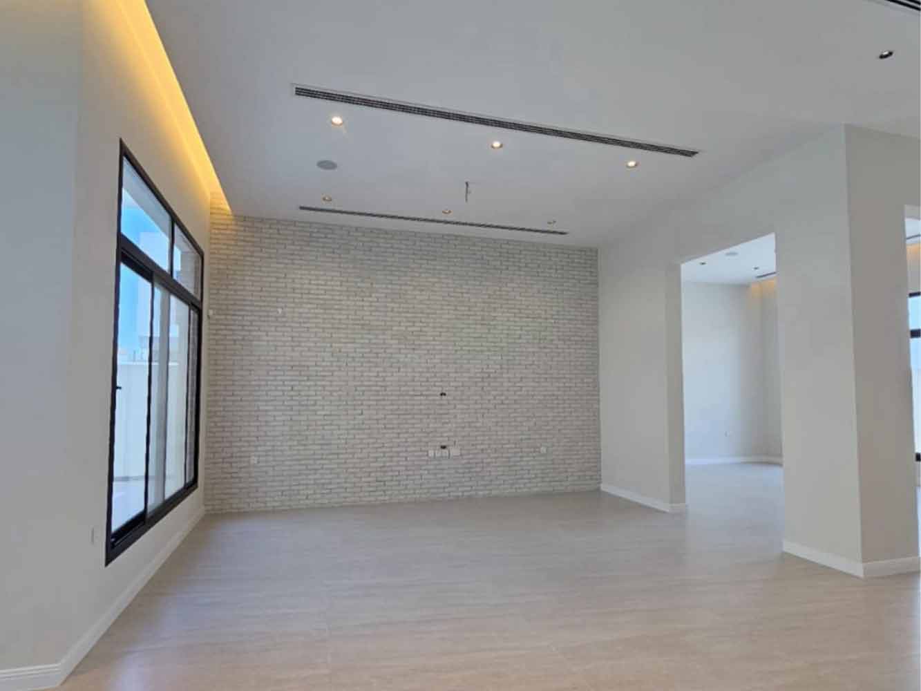 صورة فيلا للبيع في سار #5429 3