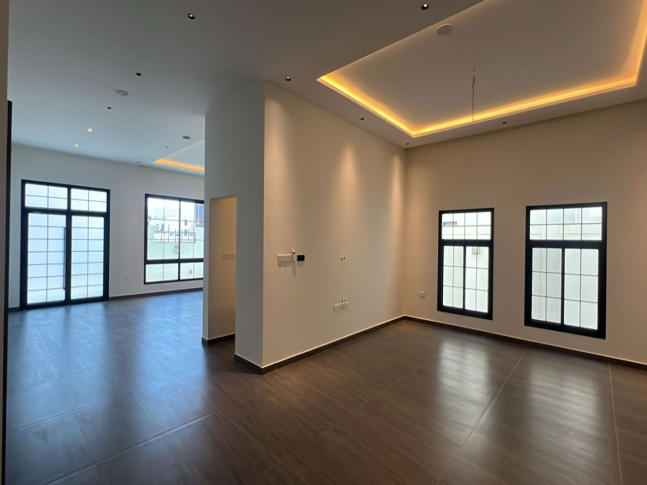 صورة فيلا للبيع في سار #5626 2