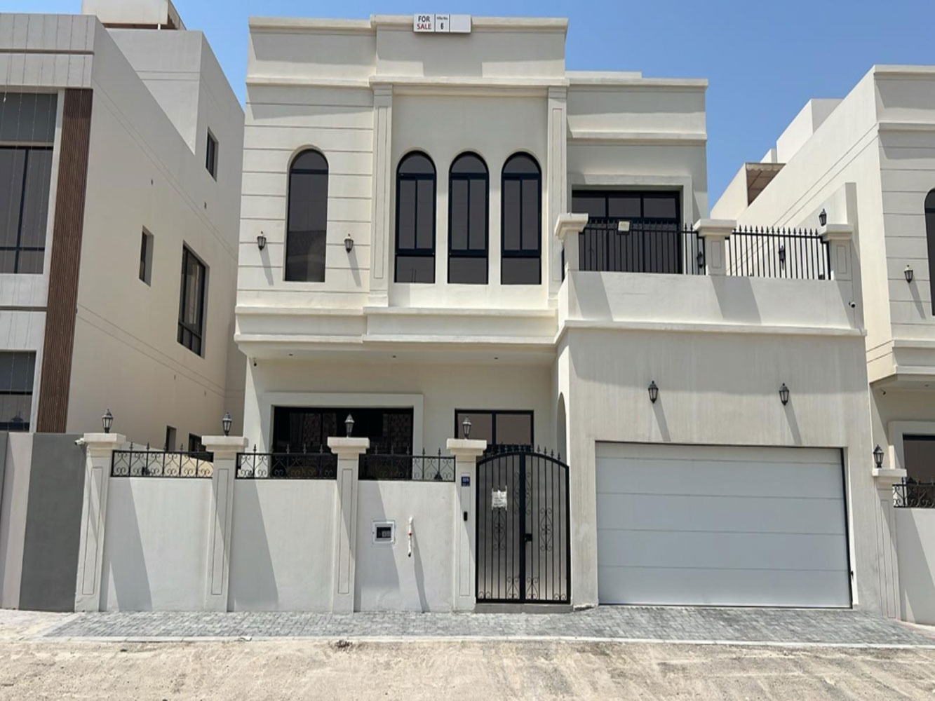 صورة فيلا للبيع في سار #5626 0