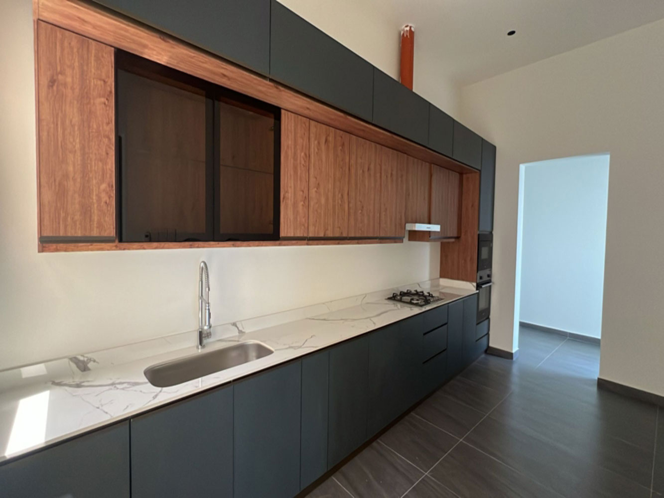 صورة فيلا للبيع في سار #5626 3