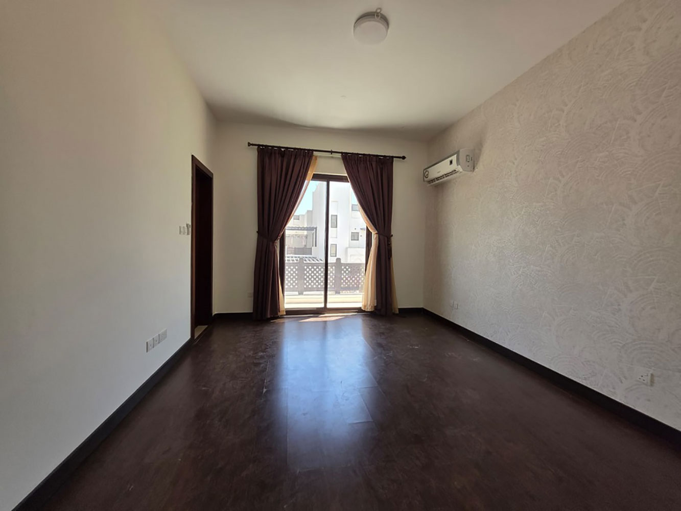 صورة فيلا للإيجار في ديار المحرق #5922 4