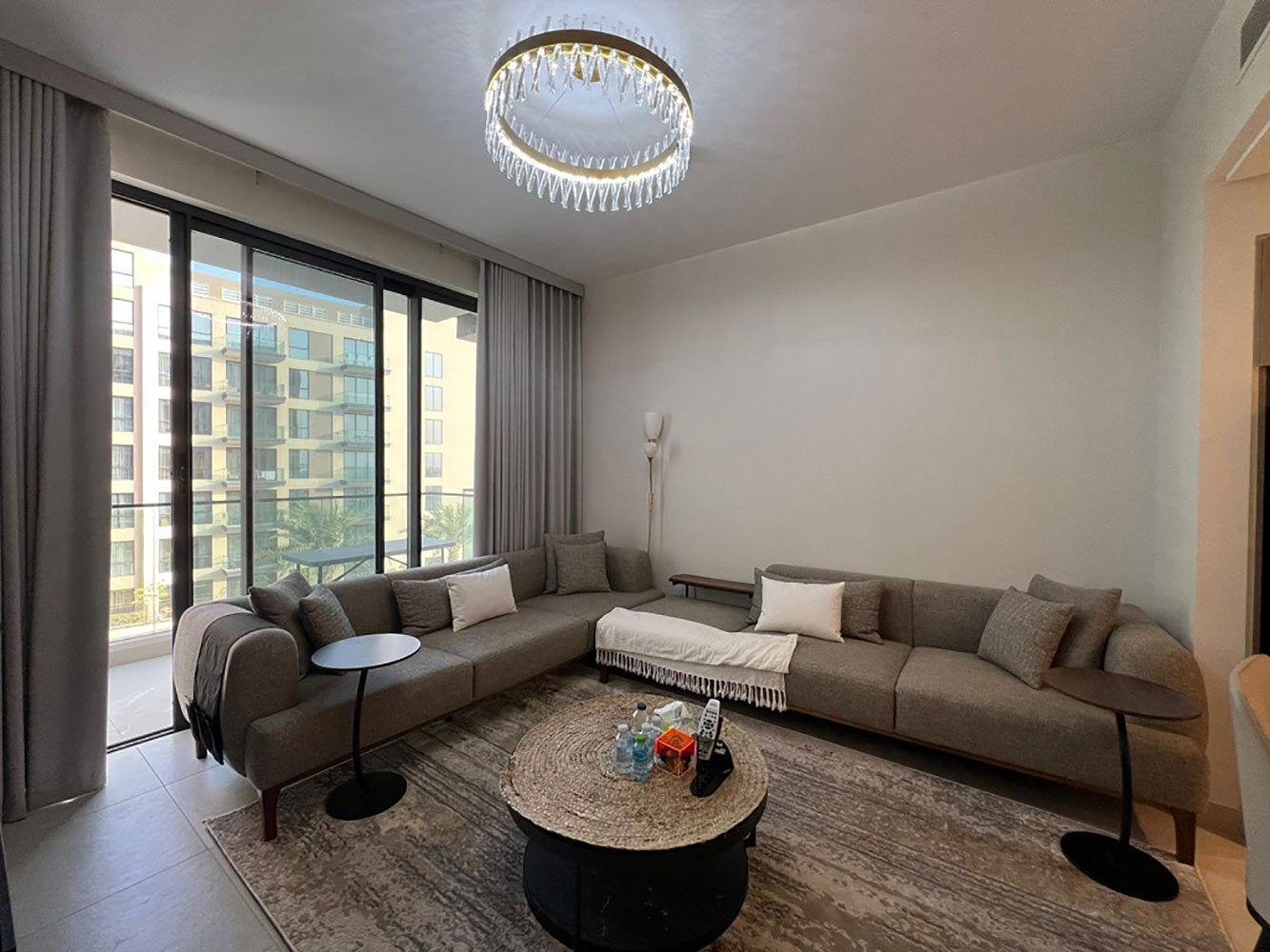 صورة شقة للإيجار في مراسي البحرين #5938 4