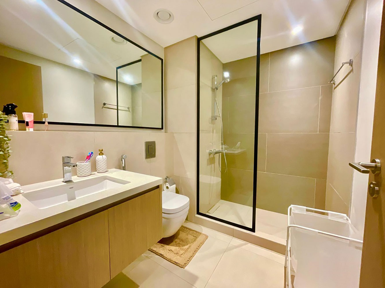 صورة شقة للإيجار في مراسي البحرين #5938 5