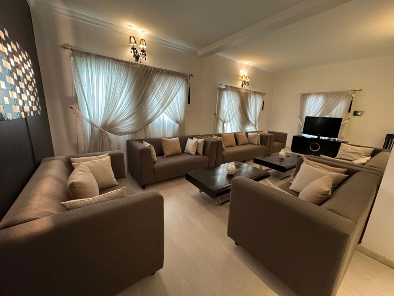 صورة فيلا للبيع في سار #5984 3