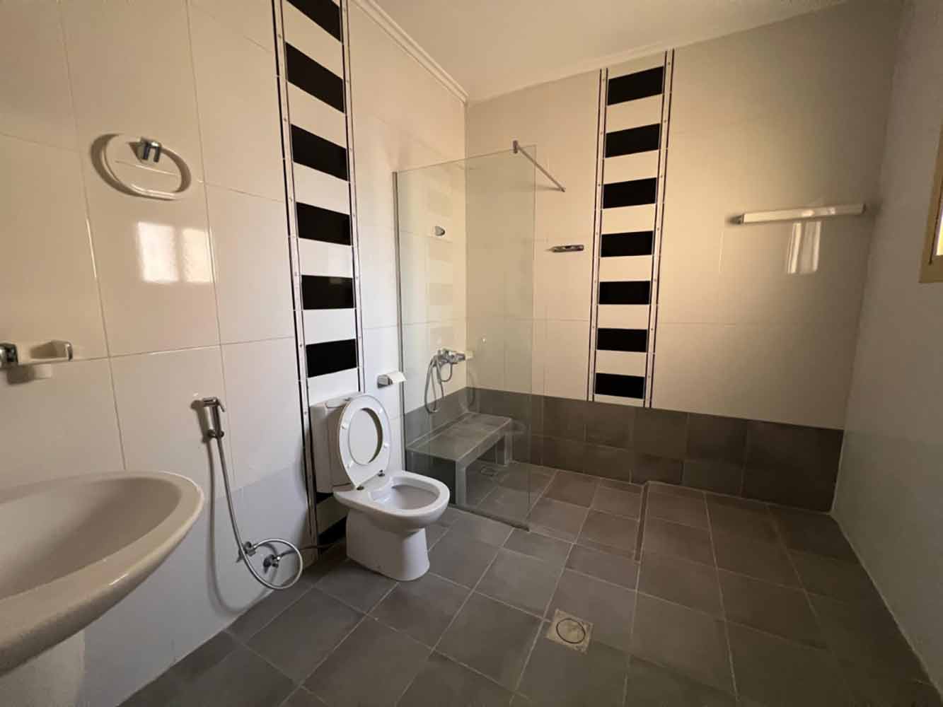 Villa for Sale in Jablat Hebshi Image #6282 4