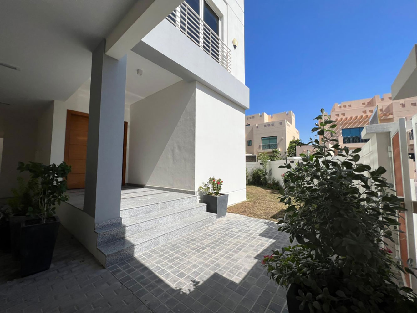 صورة فيلا للبيع في سار #6730 9