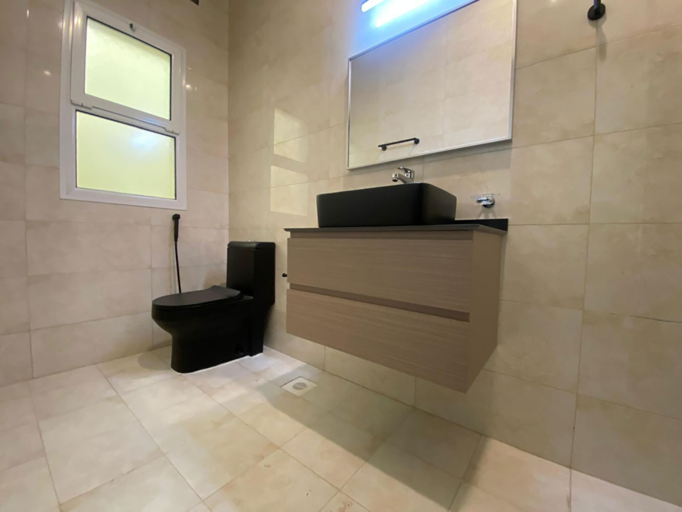 Villa for Sale in Bu Kowarah Image #6752 5