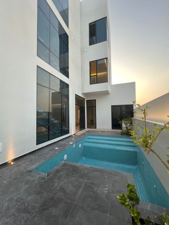 صورة فيلا للبيع في ديار المحرق #6993 1