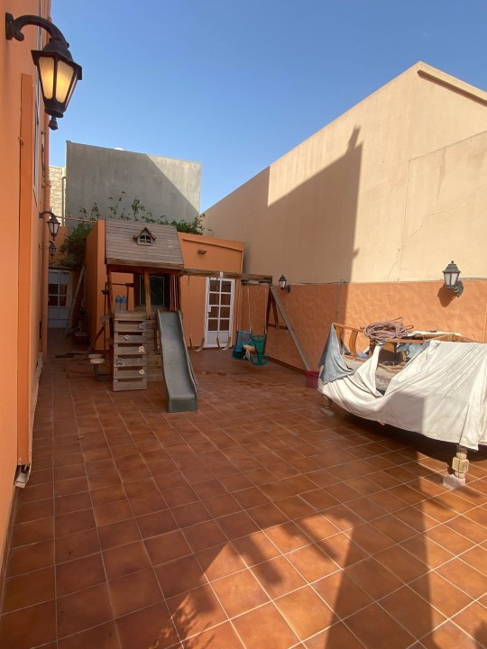 صورة فيلا للبيع في الجنبية #7404 2