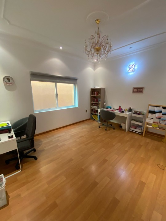 صورة فيلا للبيع في الجنبية #7404 6