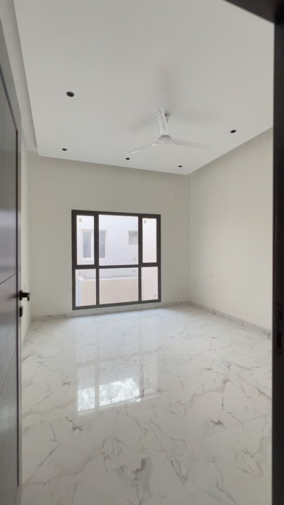 Villa for Sale in Durrat Al Muharraq Image #7522 6