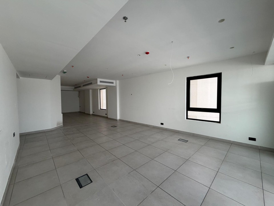 صورة مكتب للبيع في ضاحية السيف #7700 3