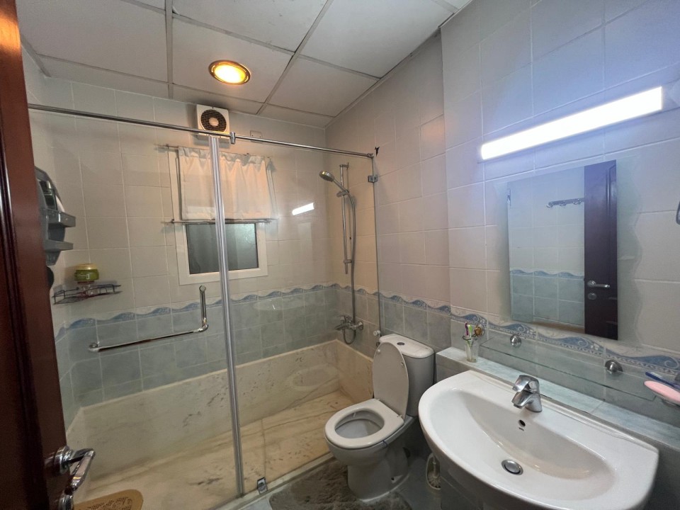 صورة شقة للبيع في الحورة #7701 4