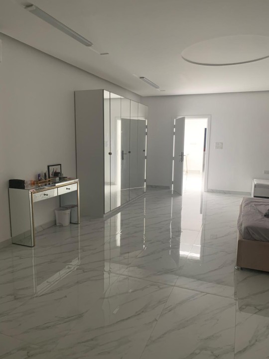 صورة فيلا للبيع في الجنبية #7884 3