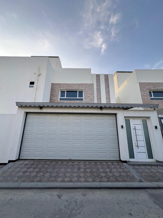 صورة فيلا للبيع في الدراز #7915 0